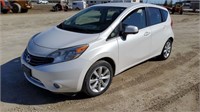 2014 Nissan Versa Note SL FWD Hatchback 1.6L, I4