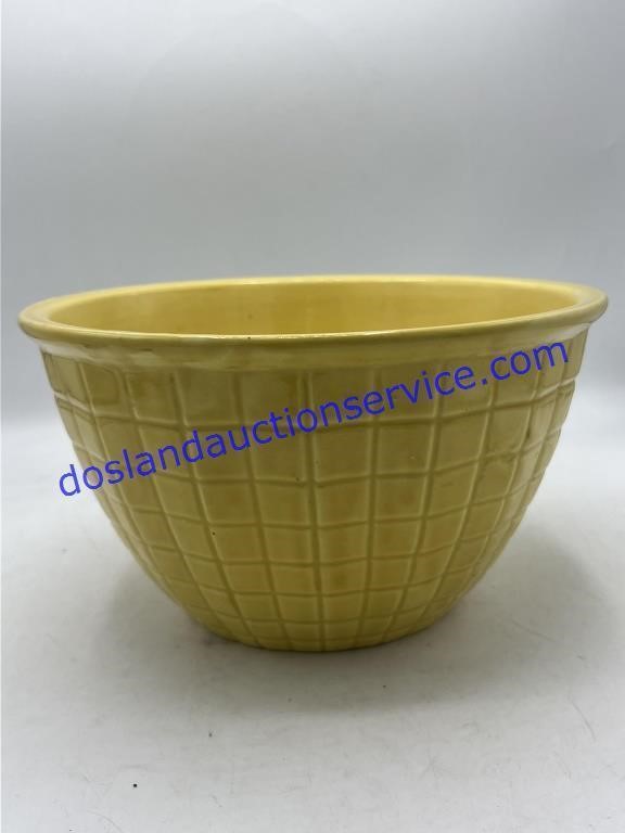 Roseville Pottery, Yellow Glazed Mixing Bowl -