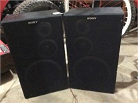 3 Sony stereo speakers, Model No. SS-D117