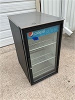 True GDM-6 refrigerator
