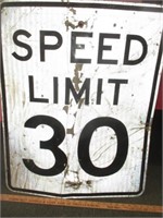 30 MPH Full Size Metal Road Sign