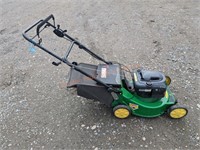 John Deere JA62 Self Propelled Bagging Mower