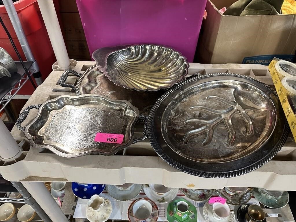 LARGE LOT OF SILVERPLATE