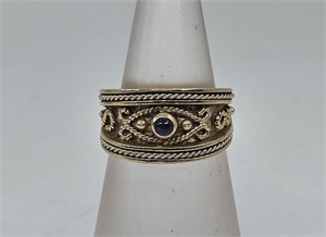 10kt Gold Ring set whit Sapphire