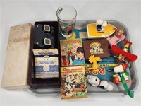 ASSORTED LOT OF VINTAGE TOYS POPEYE VIEWMAST