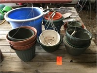 Hanging baskets, mineral tub etc