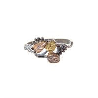 STERLING SILVER RING WITH GOLD ACCENTS SIZE 6