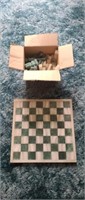 Green and white faux marble Chess board & pieces