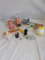 Various Small Collectibles, Salt and Pepper