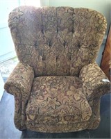 BROYHILL UPHOLSTERED WINGBACK ARMCHAIR