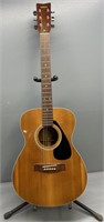 Yamaha FG-331 Acoustic Guitar Musical Instrument