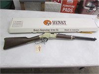 Henry model H004 golden boy 22 cal rifle w/box