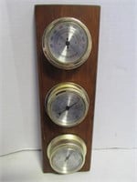 Vintage Wooden Barometer Wall Weather Station