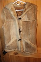 SHEEP LINED VEST W/ZIP UP HOOD SIZE 10