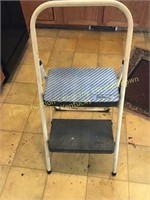 2 step aluminum folding kitchen ladder