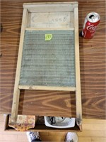 Antique scrub board (Large)