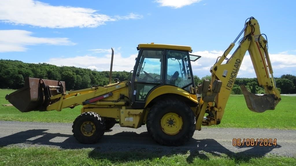 New Holland Backhoe/loader Lb-75