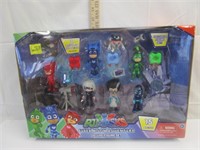 NIB 15 PIECES PJ MASKS FIGURINE SET