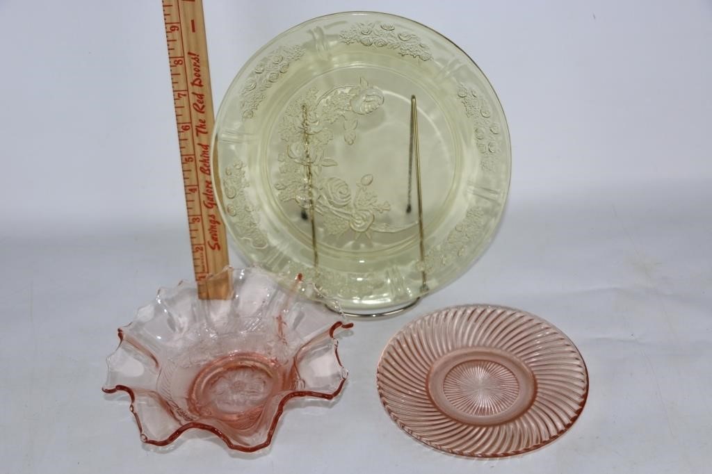 Vtg Depression Glass Platters & Bowl