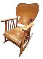 EARLY 20TH C. OAK ARM ROCKING CHAIR