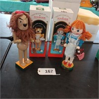 Wizard of Oz Dorothy and Lion Nutcrackers