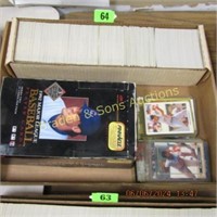 GROUP OF VINTAGE BASEBALL SPORTS CARDS