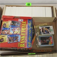 GROUP OF VINTAGE BASKETBALL SPORTS CARDS