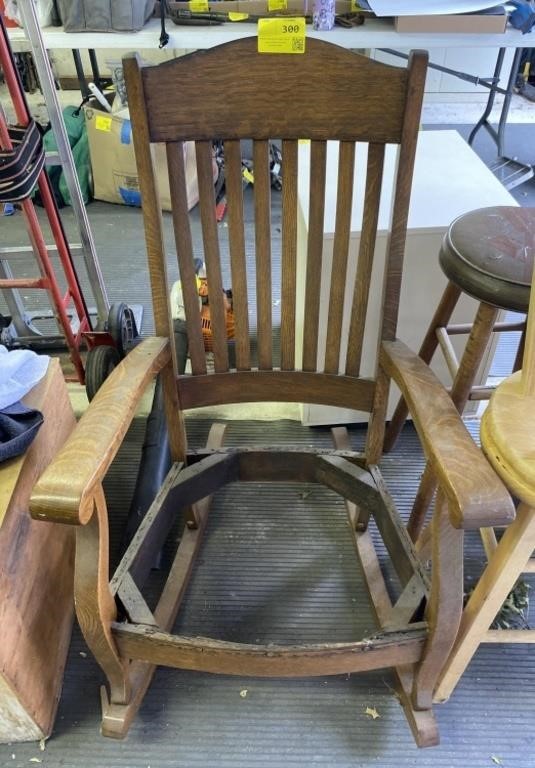 Wooden Rocking Chair, 25x30x45in
*missing seat