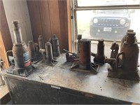 Lot of vintage mechanical jacks