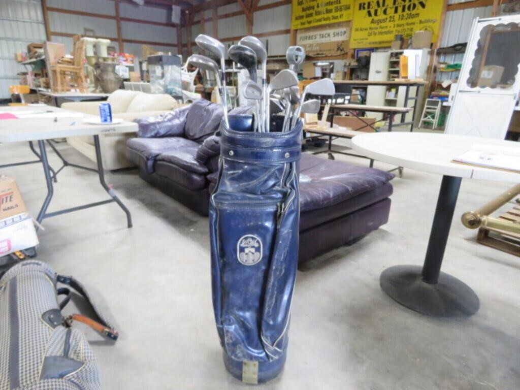 BLUE TITLEIST GOLF CLUB CASE WITH GOLF CLUBS