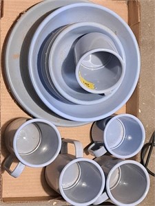 set of dishes