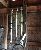3 pointe hitch tools.