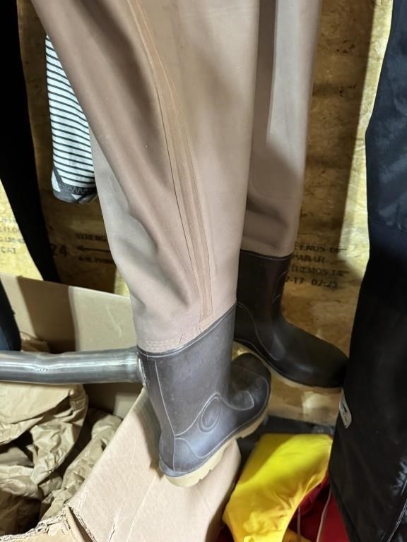 HIP WADERS - SIZE 10
