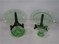 FLAT: ASS'T GREEN DEPRESSION GLASS & JUICER