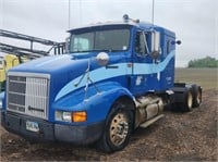 1995 IH 9400 Semi Truck
