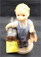 5 INCH HUMMEL GIRL CARRYING BOOTS