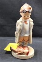 5 INCH HUMMEL DOCTOR WITH BABY #127