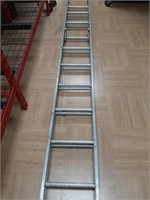 >Extendable aluminum step ladder