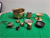 Brass & Metal Decorating Items
