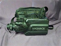 Magnavox CCD High Shutter VHS Camcorder w/Bag