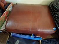 VINTAGE LEATHER OTTOMAN