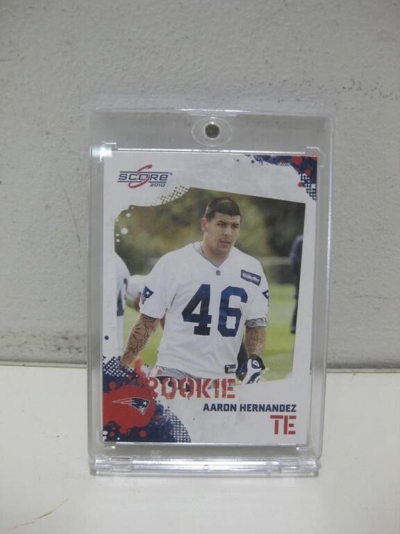 Score Rookie Aaron Hernandez Football Card