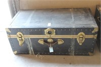 VINTAGE TRUNK