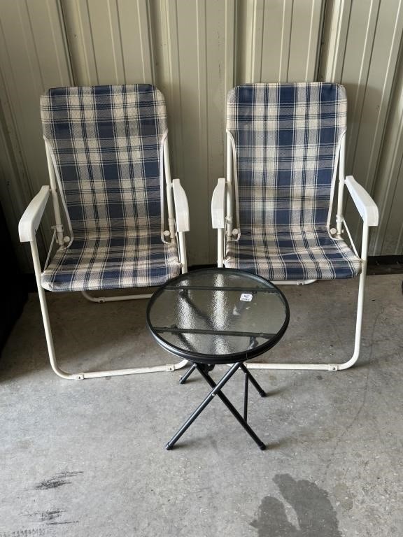 PAIR OF OUTDOOR CHAIRS & GLASS TOP FOLDING TABLE