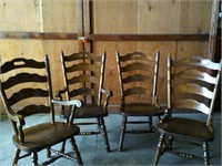 set of 4 nice dining room chairs