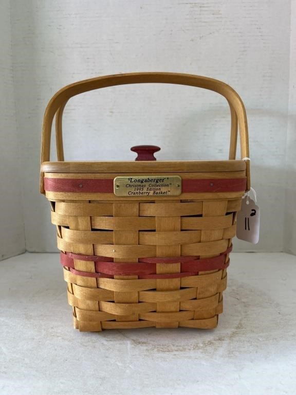 Longaberger Wicker Cranberry Basket with Lid