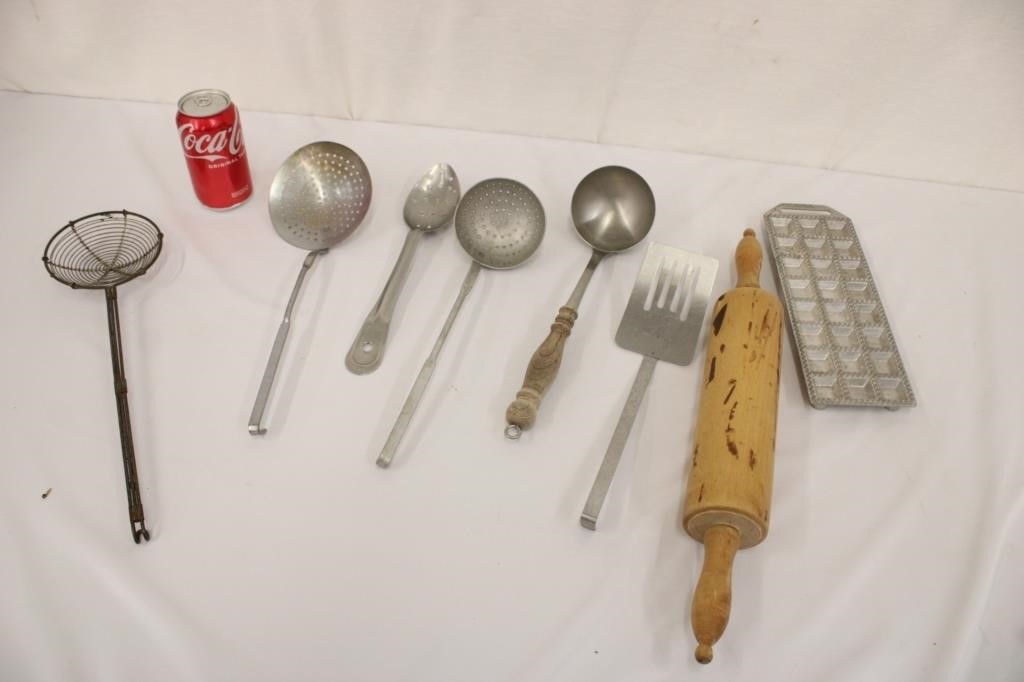 Vintage Kitchen Serving & Cooking Utensils