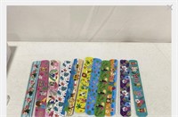 12 HAWAIIAN THEMED SLAP BRACELETS, 8.5