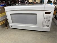 Large GE microwave