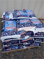 Calcium Chloride Ice Melt 40lbs Aprx. 40 Bags